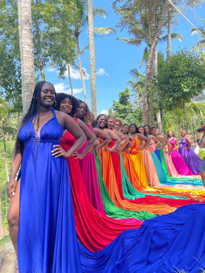 Group rent of dresses